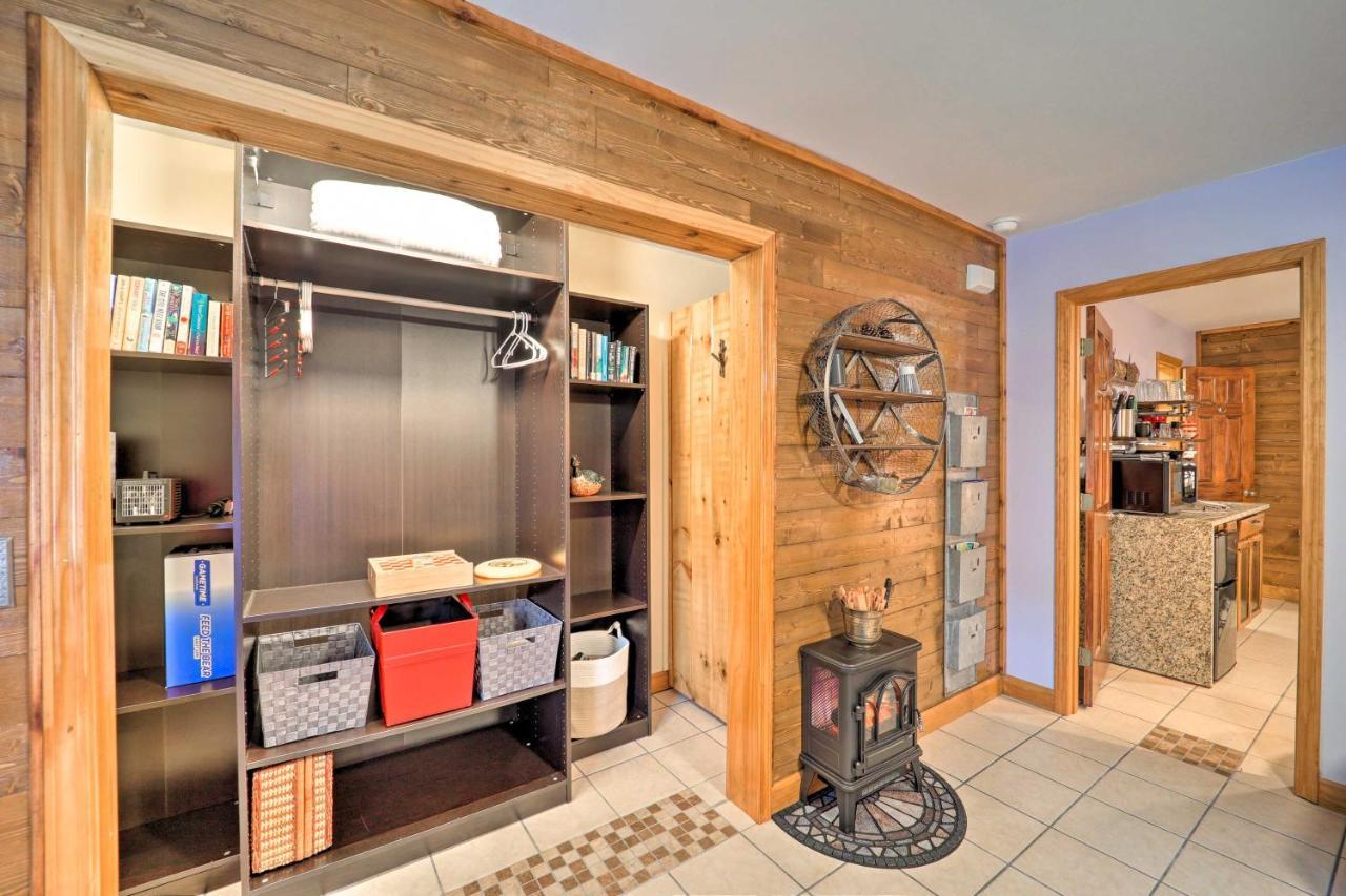 Cozy Getaway - Steps To Beech Mountain Resort! エクステリア 写真